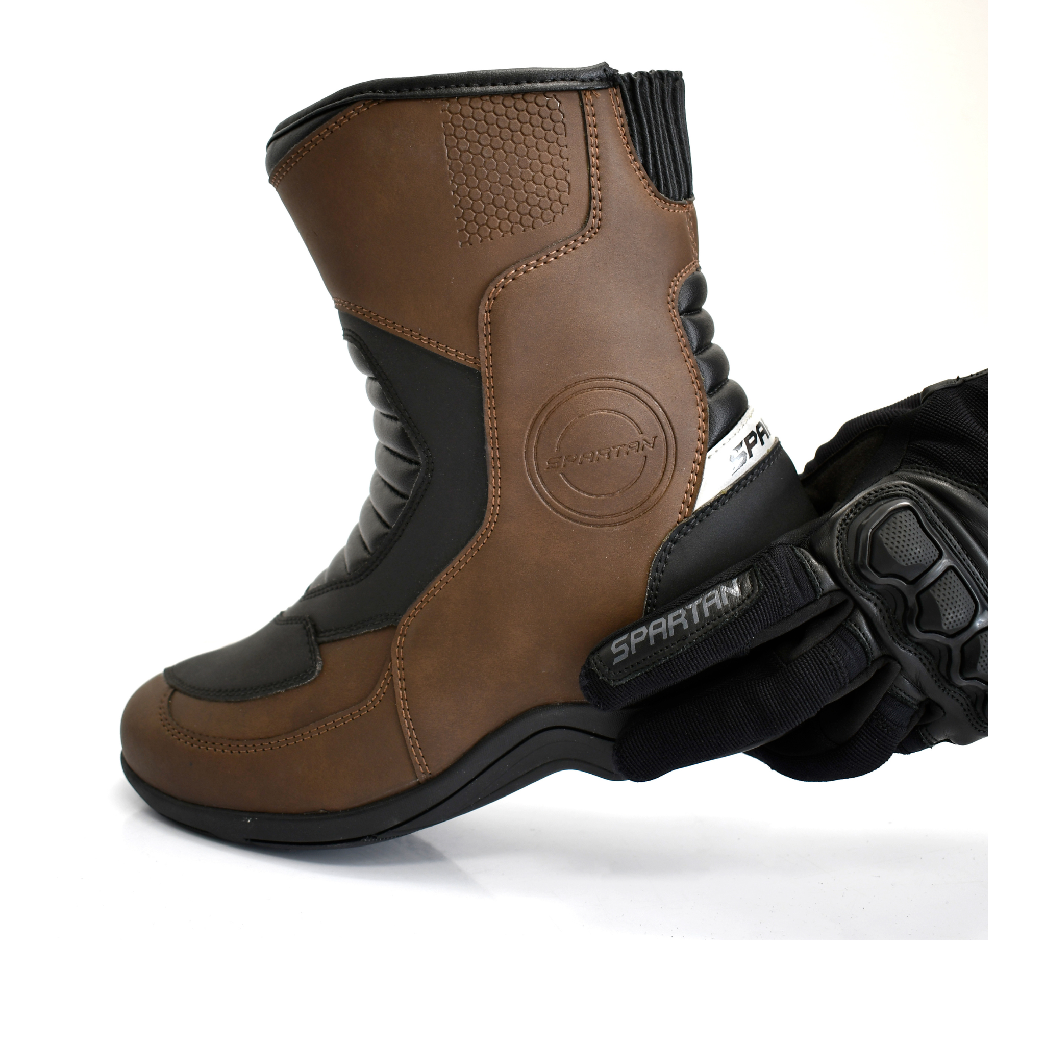 Bota SPARTAN Beyond Cafe